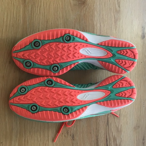 Saucony women’s track spike shoes size9 - Picture 2 of 4